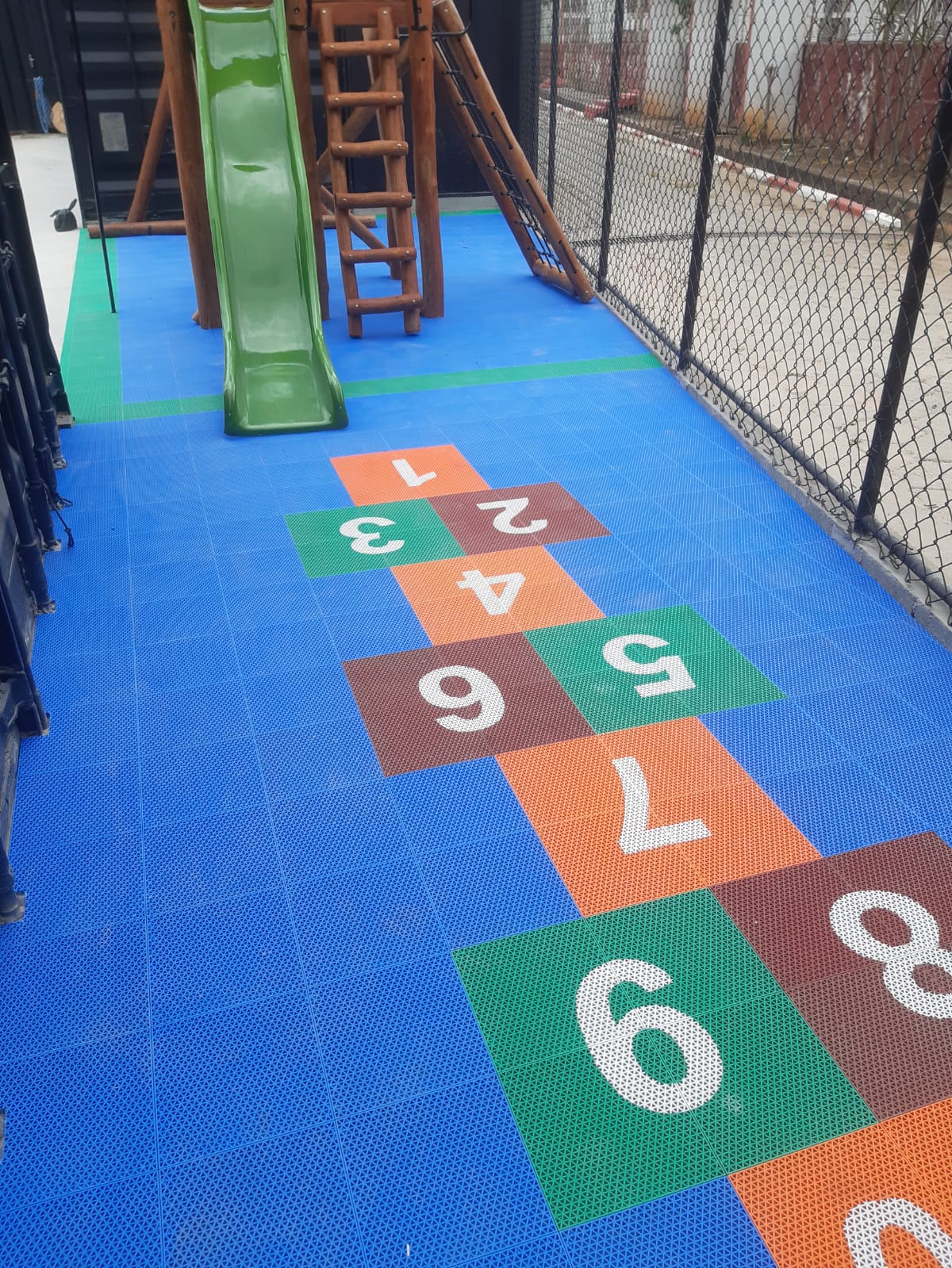 Piso Modular para Quadra em São José dos Campos